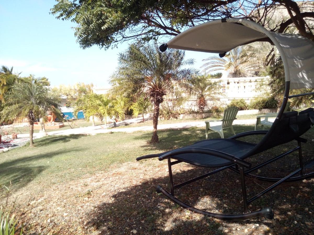 Le Moulin De La Baie Piscine Vue Mer 르 물레 외부 사진